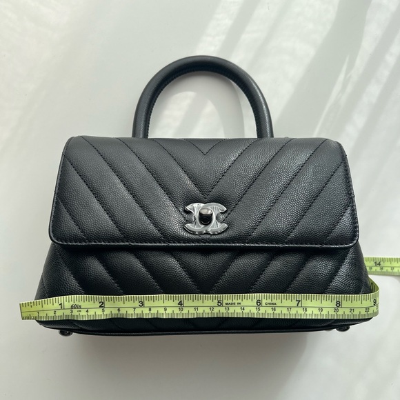 Chanel Black Chevron Coco Handle w Black Hardware - Picture 15 of 17